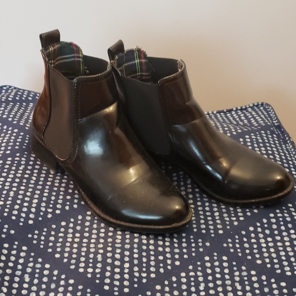 Black booties - Picture 1 of 2